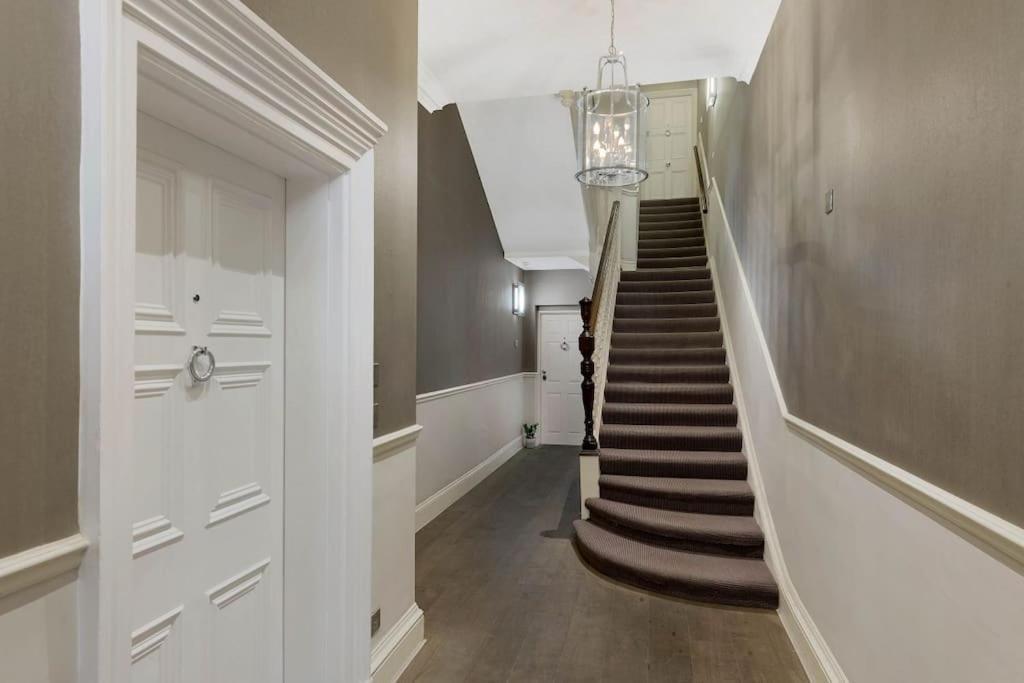 Wonderful Knightsbridge Apartment By Harrods Лондон Экстерьер фото